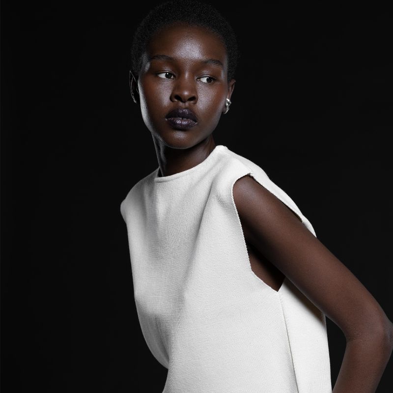 Rhea-women