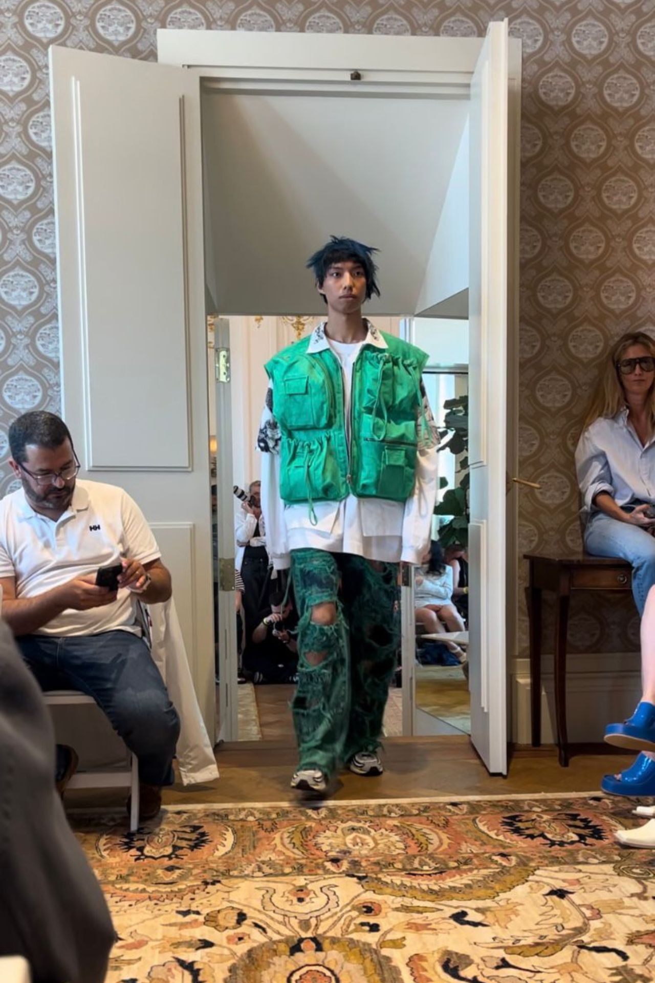 Amsterdam-Fashion-Week-report-Atelier-Reserve-bodywarmer-groen